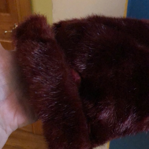 Vintage TERRY Lewis full length faux mink coat. - Picture 5 of 9